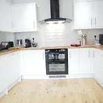 The Birketts Inn, 4 - Bed, Sleeps 8, Pets Welcome *