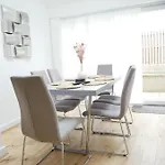 The Birketts Inn, 4 - Bed, Sleeps 8, Pets Welcome