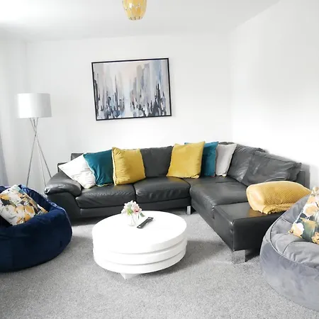 The Birketts Inn, 4 - Bed, Sleeps 8, Pets Welcome