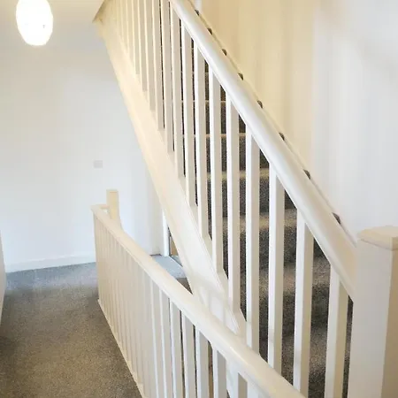 Feriehus The Birketts Inn, 4 - Bed, Sleeps 8, Pets Welcome *
